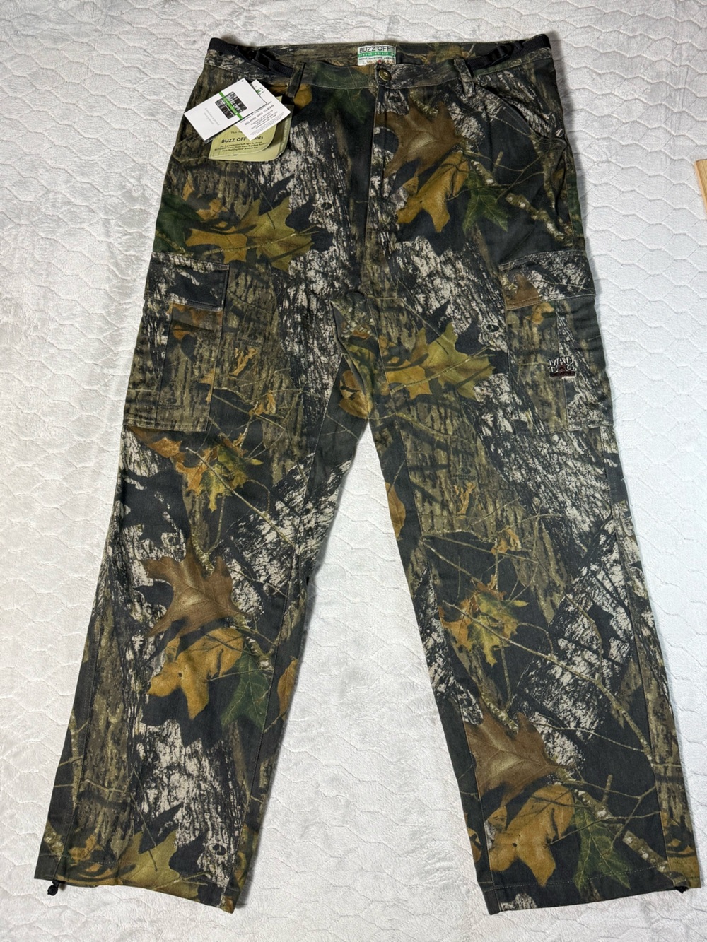 Mad Dog Gear Buzz Off Insect Shield Mossy Oak Hunting Cargo Pants NWT 42